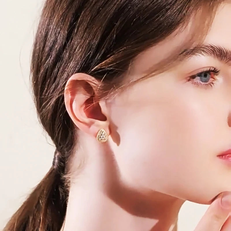 D-Color Moissanite Teardrop Stud Ear 925 Sterling Silver Vintage Gold Color Earrings for 2025 Fashion