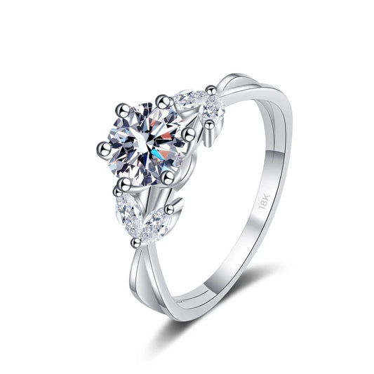 Designer 18K White Gold Moissanite Wedding Engagement Ring