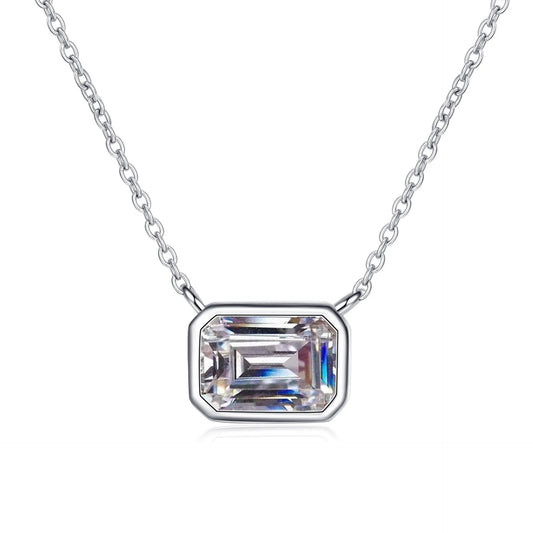 Moissanite Diamond Exquisite Choker Pendant