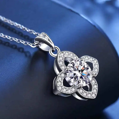 1 Carat Moissanite Clover Necklace