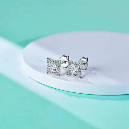 0.5ct D Moissanite Clover Earrings