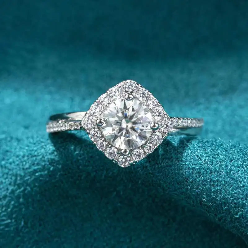 1 Carat Moissanite Square Ring