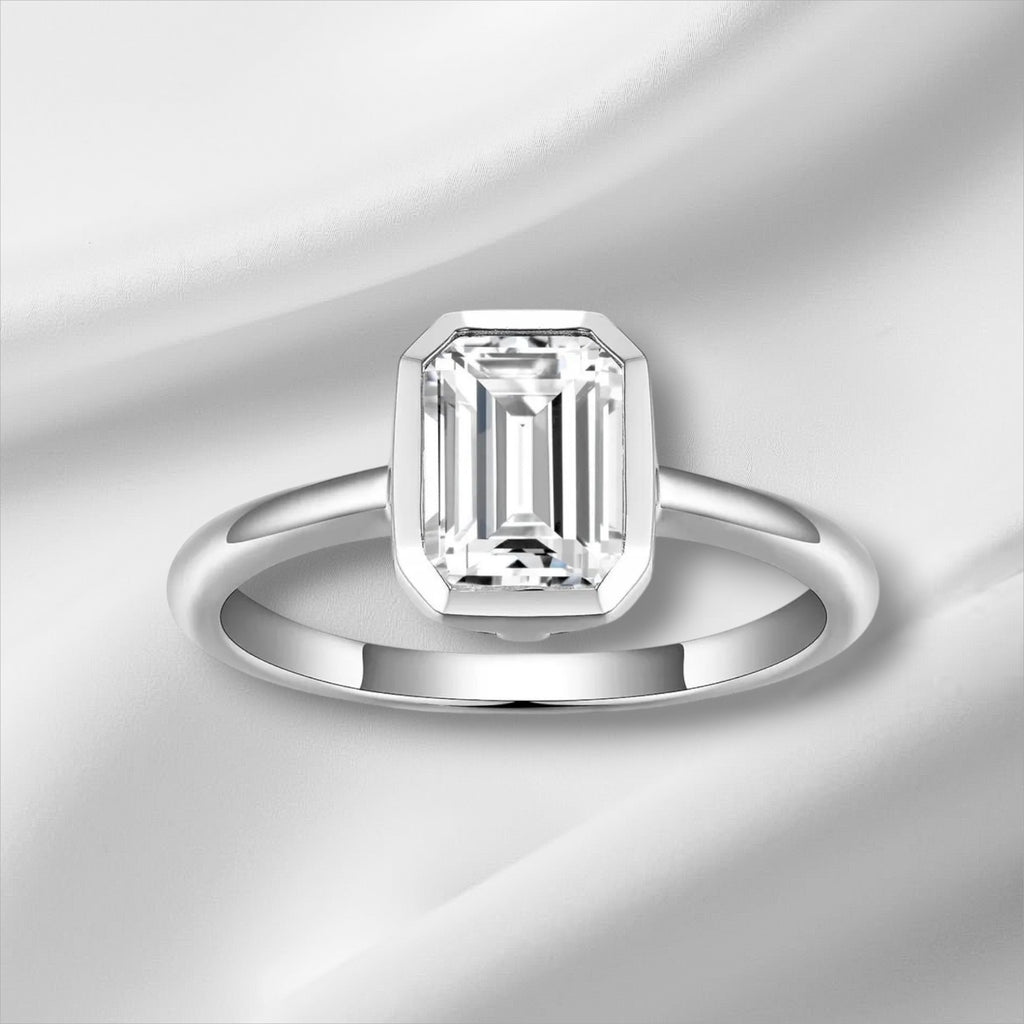 Emerald Cut Moissanite Solitaire Ring - D VVS1 S925 Silver 2ct