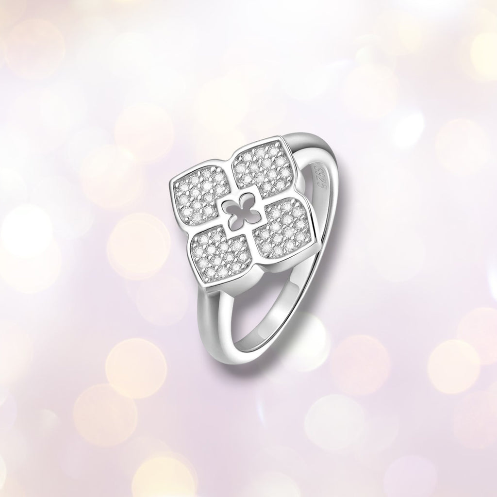 Four-Leaf Clover Moissanite Flower Ring - D VVS1 S925 Silver