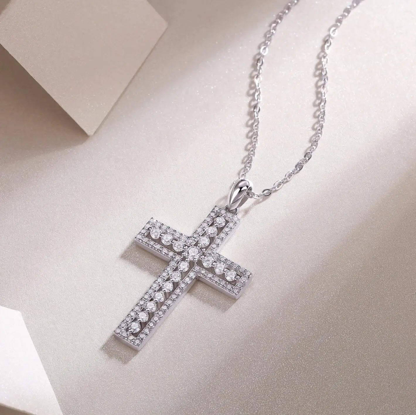 Moissanite Cross Pendant Necklace Original S925 Sterling Sliver Plated 18k White Gold Jesus Cross Necklace Jewelry For Men/Women