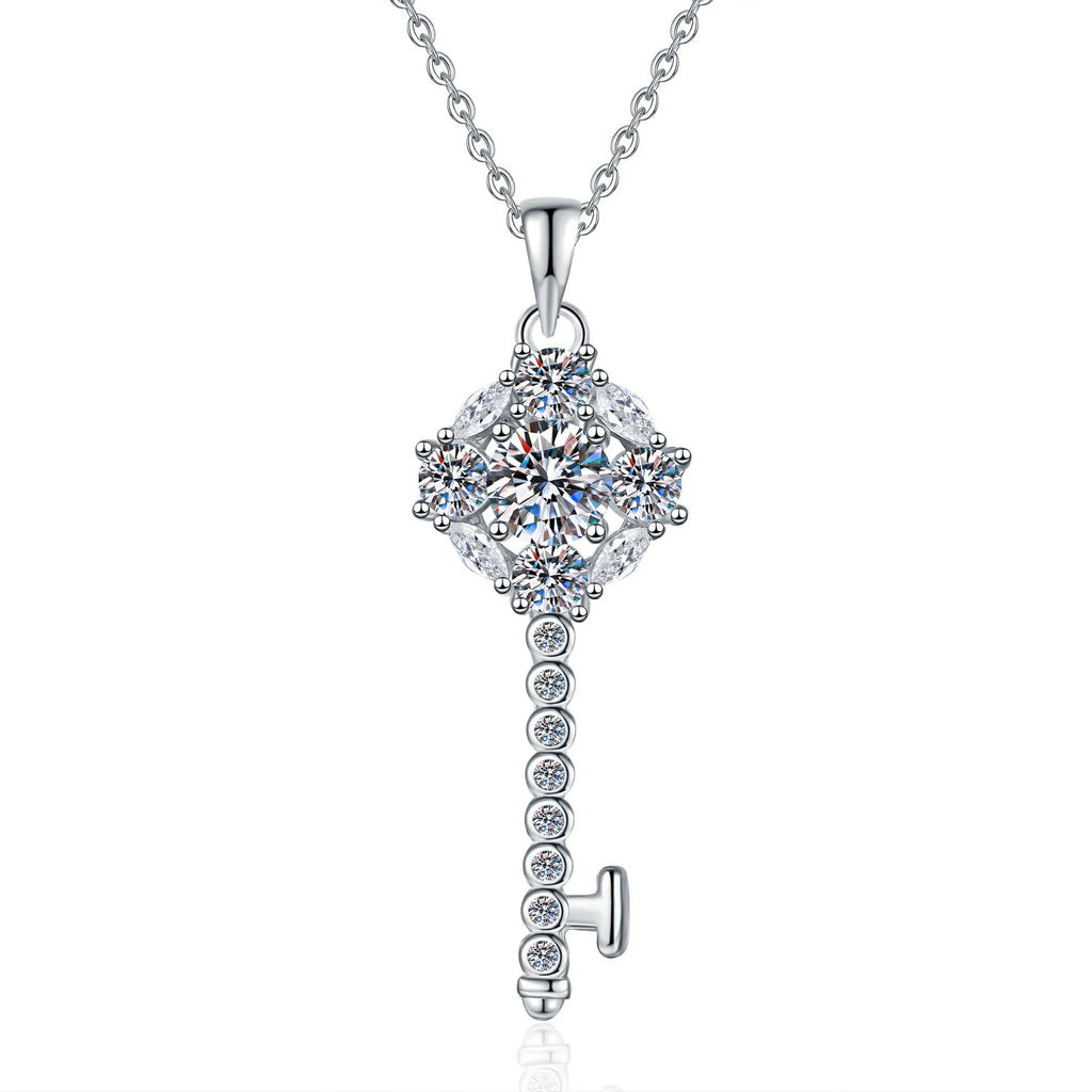 Necklace Korean Fashion Collarbone Chain PT950 Sunflower Key Moissanite Platinum Jewelry