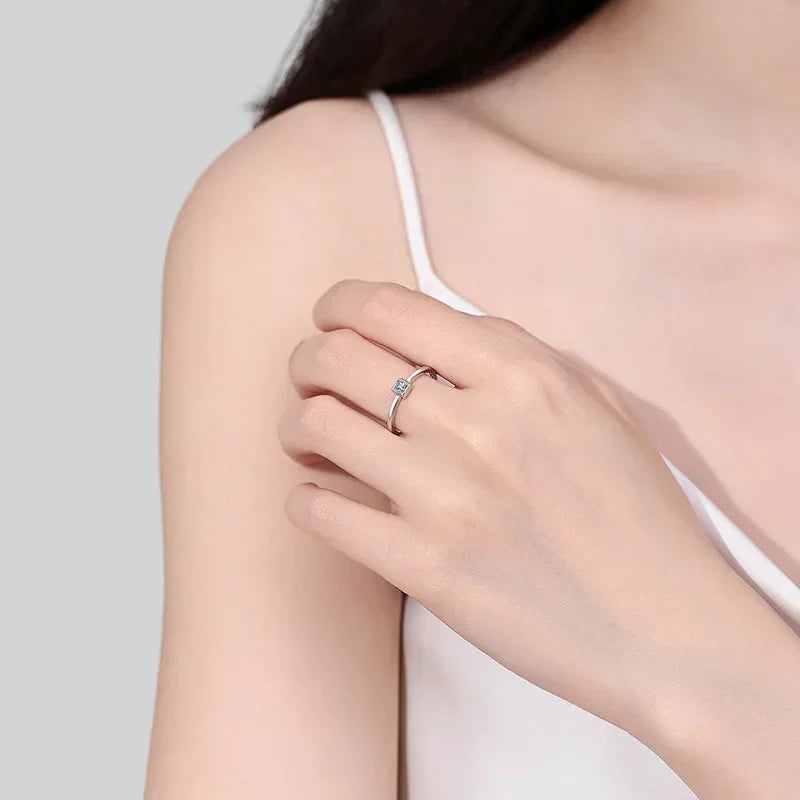 Fine Jewelry 18K White Gold Women Wedding Band Daughter Square Moissanite Diamond 0.3CT Girl Birthday Gift PT950 Platinum Rings