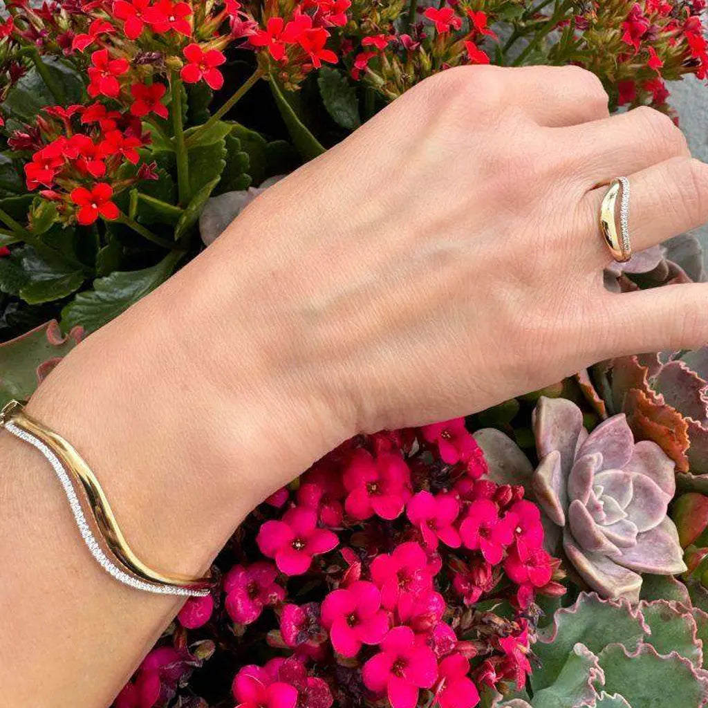 Moissanite Double Wavy Bangle | D VVS1 S925 Silver