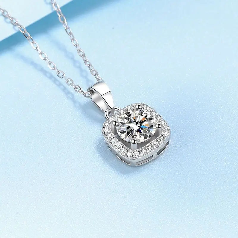 Engagement 18K White Gold Necklaces for Women Wedding Fine Jewelry 1/2ct D Color Moissanite Diamond Pendant Girl Birthday Gift