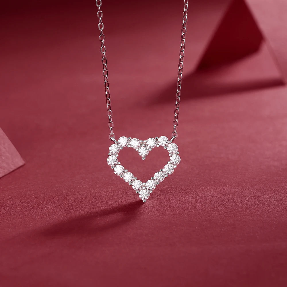 Heart Shaped Moissanite Pendant Necklace for Women S925 Silver Diamond Clavicle Chain Birthday Party Jewelry Gift Korean Fashion