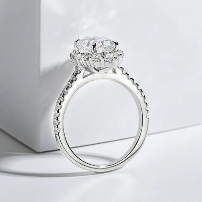 2.5 Carat Moissanite Engagement Rings