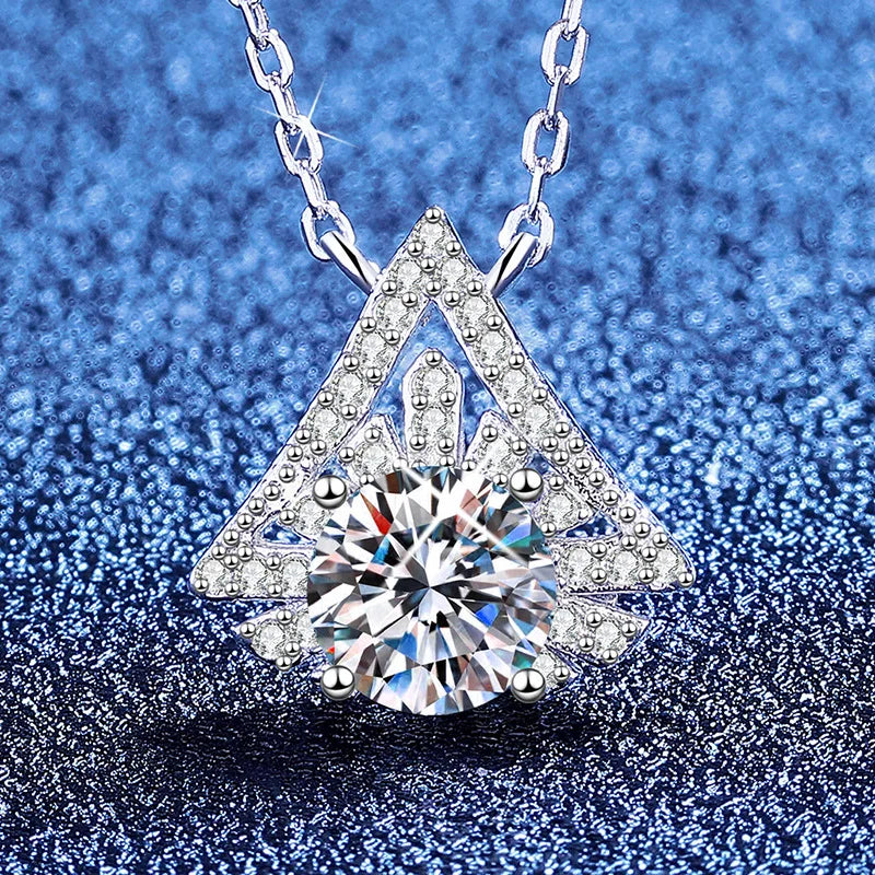 moissanite pendant PT950 platinum snowflake Christmas tree light luxury high sense 1 carat moissanite diamond white gold necklac