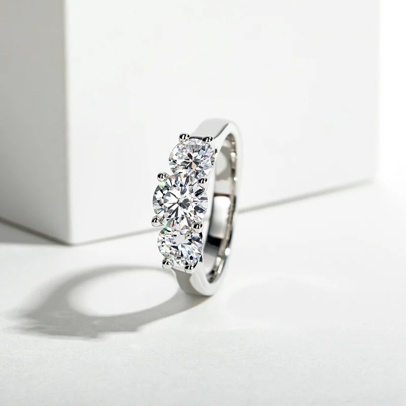 Three Stones 925 Sterling Silver Wedding Engagement Ring For Women 2.2 Carat D Color Moissanite Diamond Fine Jewelry