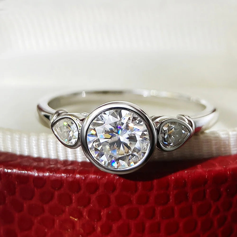 Moissanite Engagement Ring - D VVS1 S925 Silver 3-Stone