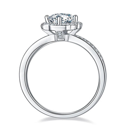 Moissanite Ring 1 Carat