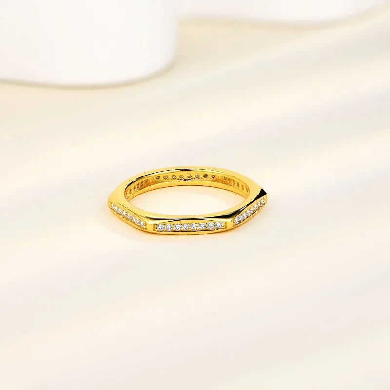 Moissanite Girl Wedding Band