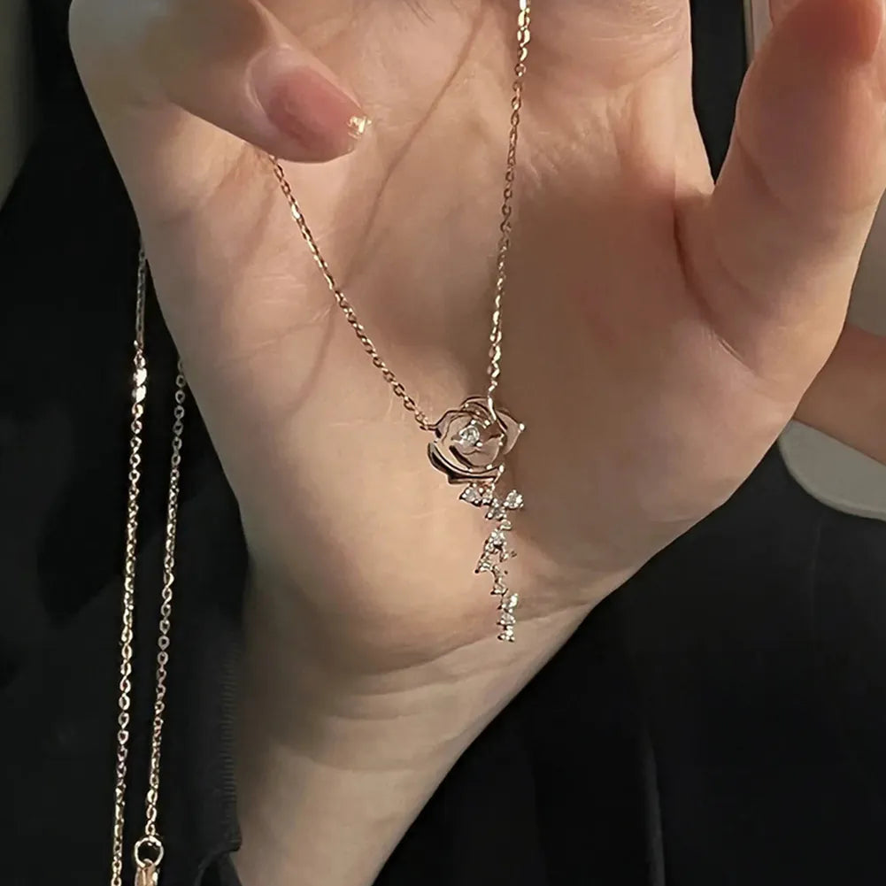 Valentine Necklaces 925 0.56ctw Moissanite