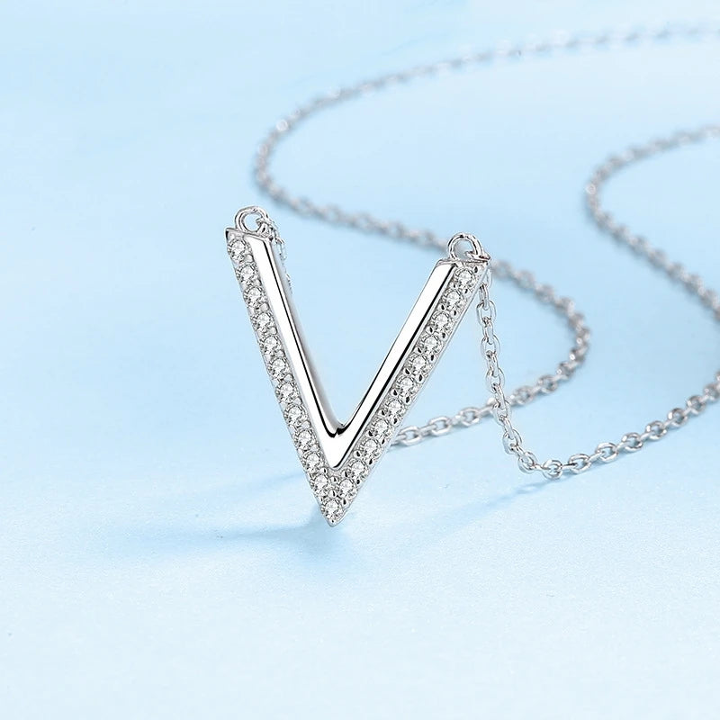 Daughter Birthday Gift 18K White Gold Victory Thanksgiving Necklaces 0.19CT Moissanite Diamond PT950 Platinum Christmas Women