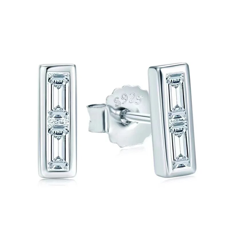 0.8ct Moissanite Stud Earrings