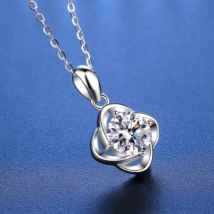 1ct Moissanite Clover Necklace