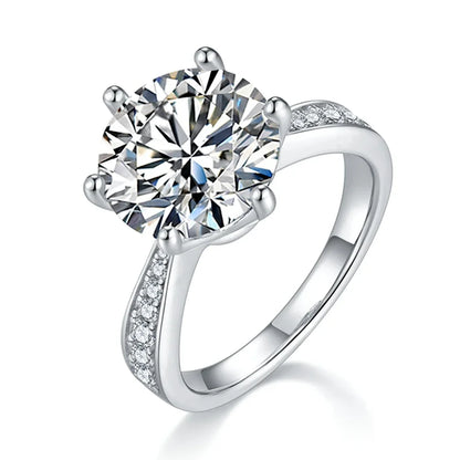 Moissanite Diamond Wedding Ring