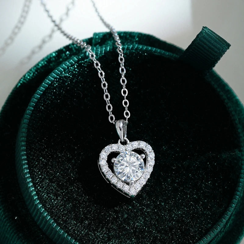 Women Valentine's Day 18K White Gold Wedding Necklaces 1CT Moissanite Diamond Heart Pendant Girl Birthday PT950 Christmas Gift