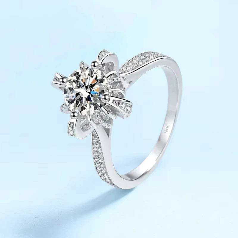 Women Wedding Band 18K White Gold Crown Rings VVS D Color 1CT Moissanite Diamond Girl Birthday Gift Lady Engagement Fine Jewelry