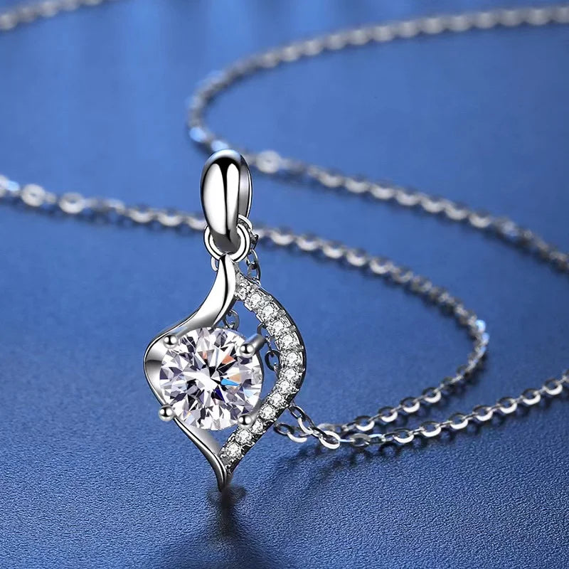 1ct Moissanit Diamond Necklaces