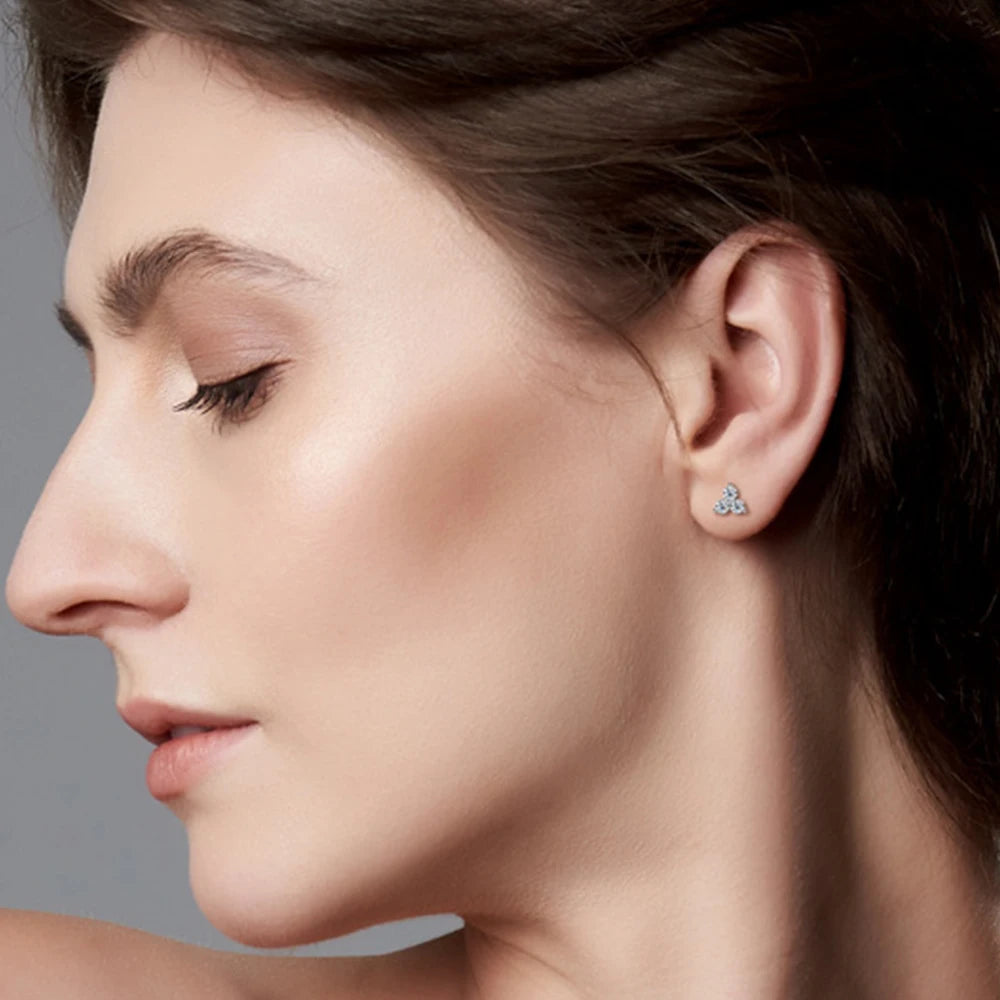 Stud Earrings 100% 925 Sterling Silver 3mm D Color Diamond Earring for Women Girl Birthday Gift with GRA 0.3CT Clover Moissanite