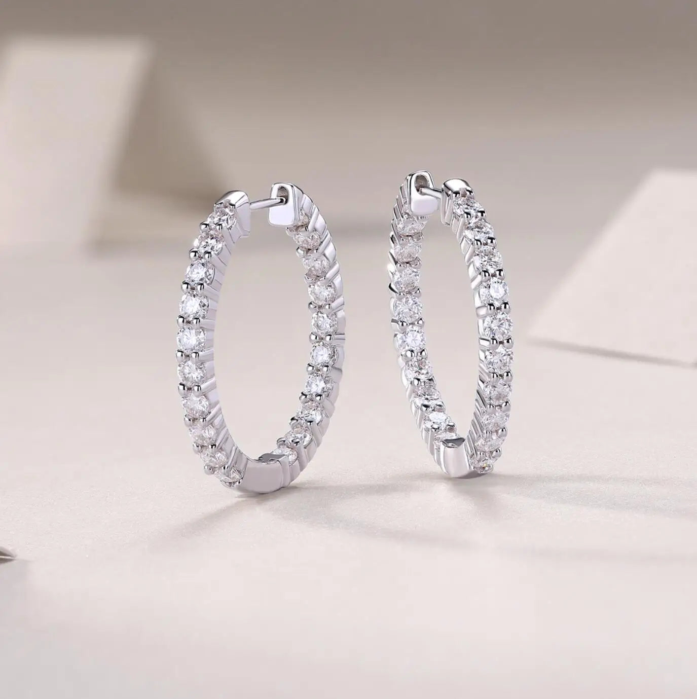 Hoops 925 Sterling Silver 2.5mm Moissanite Earrings for Women Engagement Wedding Valentine's Day Anniversary Gift Jewelry