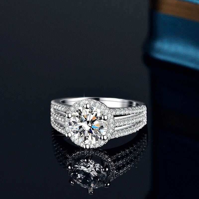 2 Carat Round Moissanite Rings