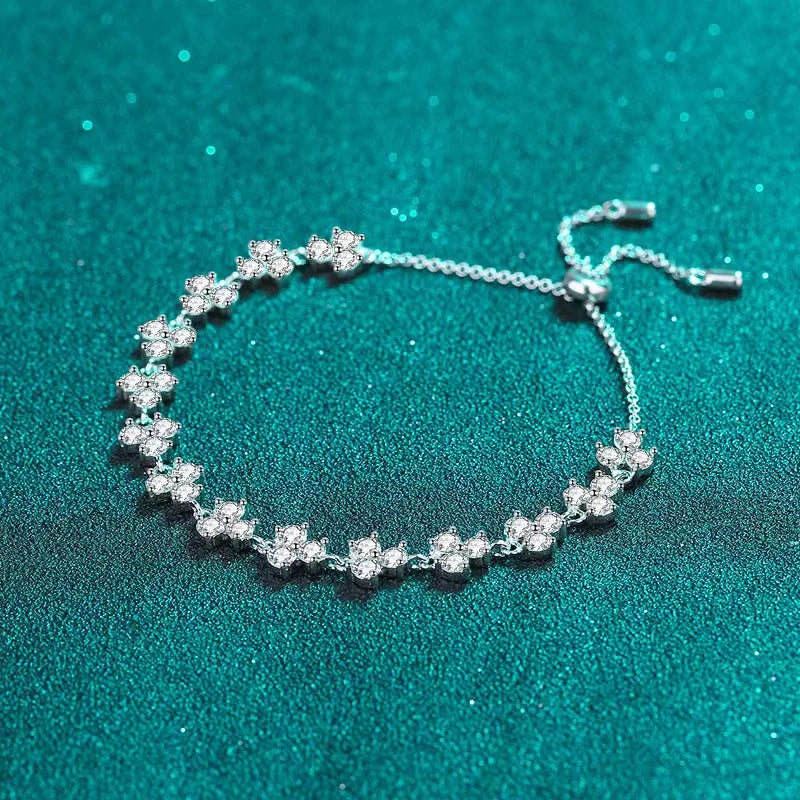 4.2ct Moissanite Clover Bracelet