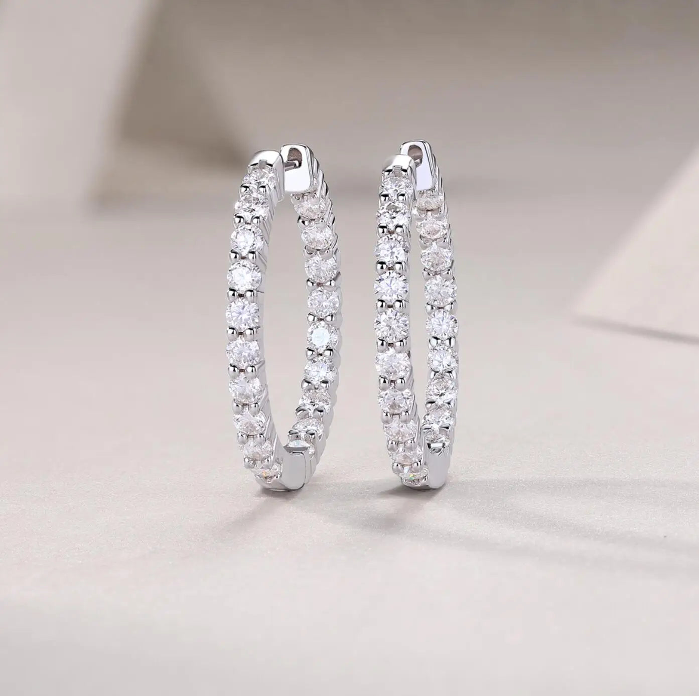 Hoops 925 Sterling Silver 2.5mm Moissanite Earrings for Women Engagement Wedding Valentine's Day Anniversary Gift Jewelry