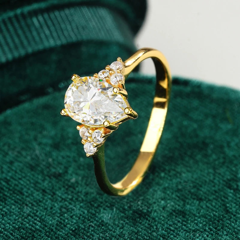 Women Engagement 18K Gold Wedding Band 1.5CT VVS D Color Pear Moissanite Diamond Girl Valentines Day Rings Family Christmas Gift