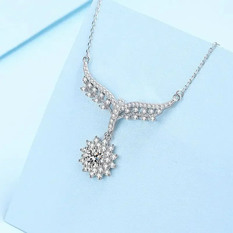 Women Engagement White Gold 18K Wedding Necklaces 0.5CT Moissanite Diamond Pendant PT950 Platinum Girl Valentine's Day Jewelry