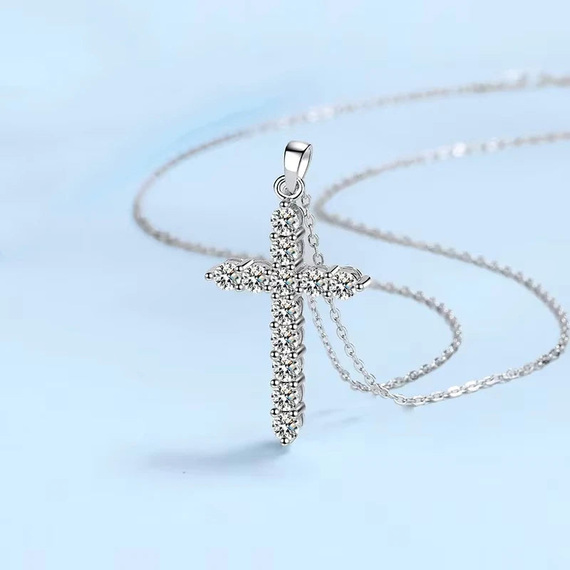 Luxury Daughter 18K White Gold Cross Necklaces for Women Valentine's Day Fine Jewelry With Moissanite Diamond Girl Birthday Gift