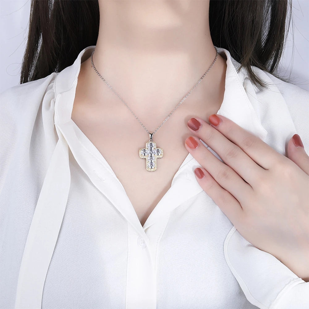 Cross Pendant Necklace Moissanite