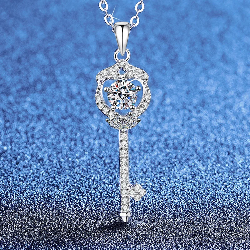 PT950 platinum moissanite diamond necklace female Korean white gold moissanite key fashion collarbone chain