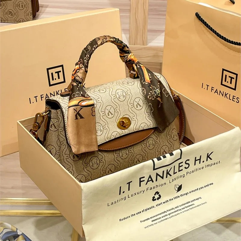 New genuine leather shoulder diagonal cross small square bag