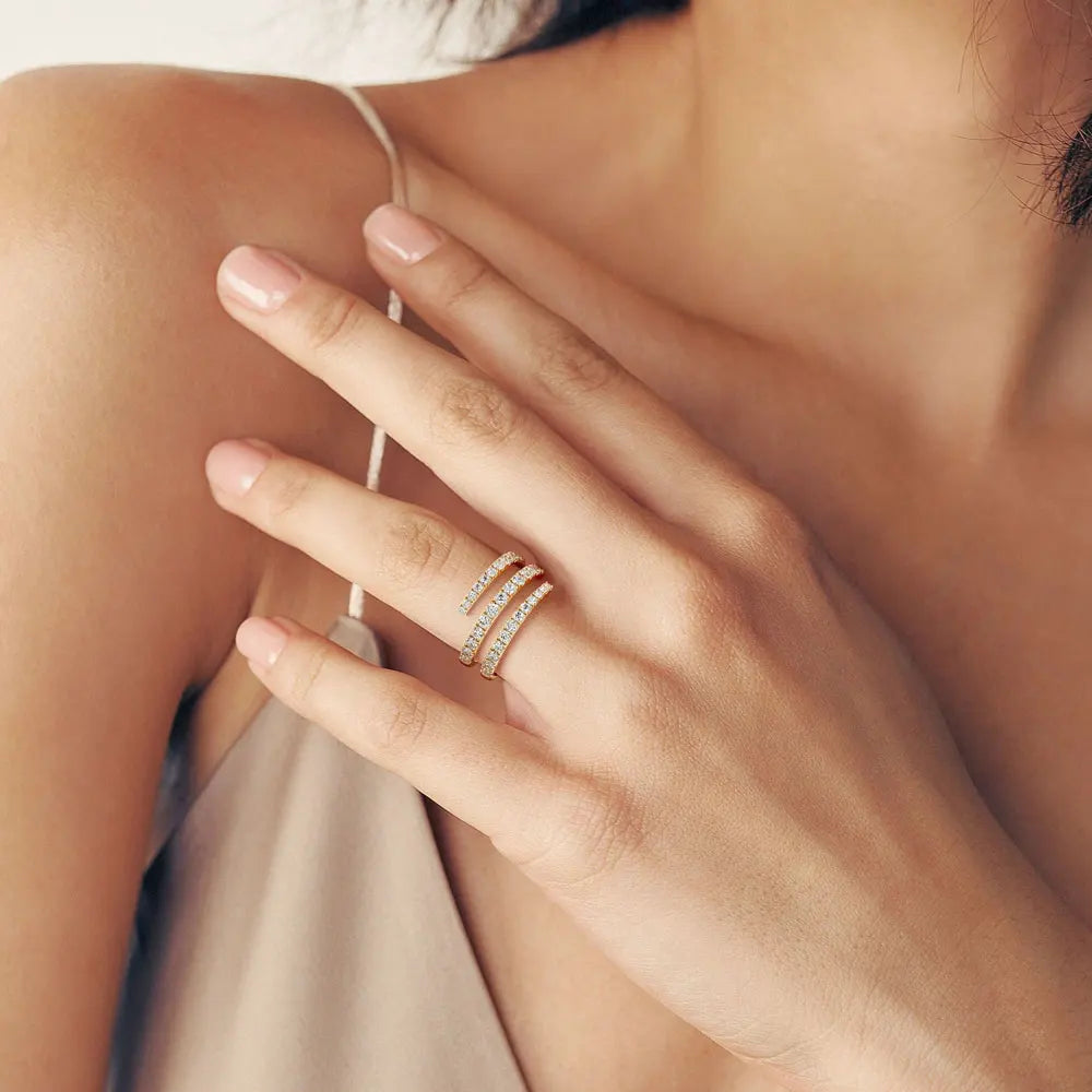 Spiral Moissanite Eternity Band - D VVS1 S925 Sterling Silver