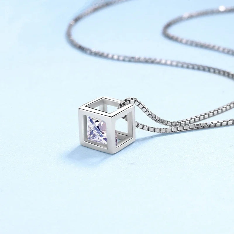 Girl Wedding Necklaces PT950 Platinum Engagement Moissanite Diamond 0.5/1CT Square Pendant Valentine's Day Women Birthday Gift