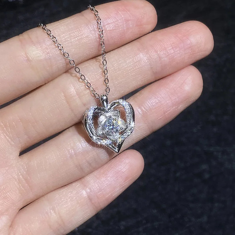 PT950 Rose Heart Moissanite Necklace Valentine's Platinum Collarbone Chain  Trending Light Luxury Gift