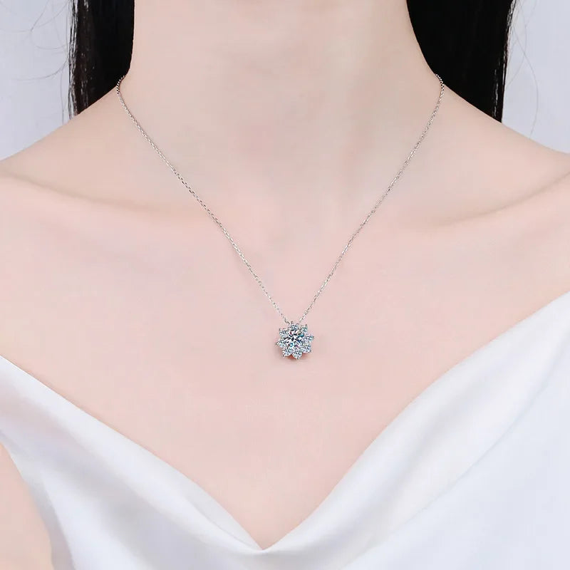 WOMEN Valentine's Day Platinum PT950 Wedding Necklaces 1/2CT VVS1 D Color Moissanite Diamond Pendant Girlfriend Birthday Gift