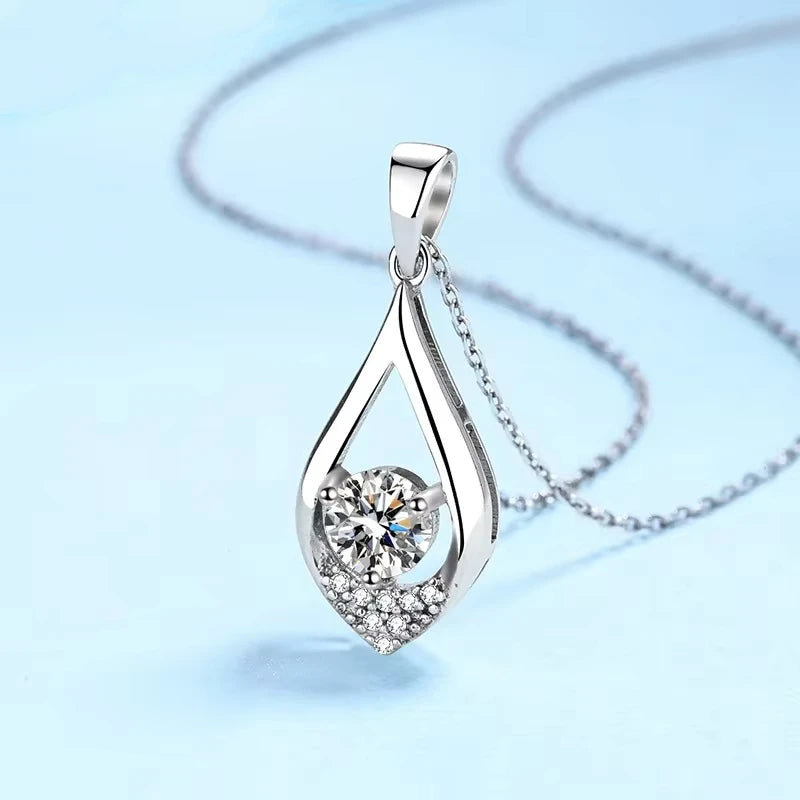 Lover Valentine's Day White Gold 18K Necklaces Women Wedding Moissanite Diamond 0.5CT Water Drop Pendant Girl Birthday Gift