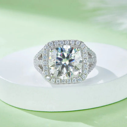 5CT Moissanite Diamond Anniversary Ring