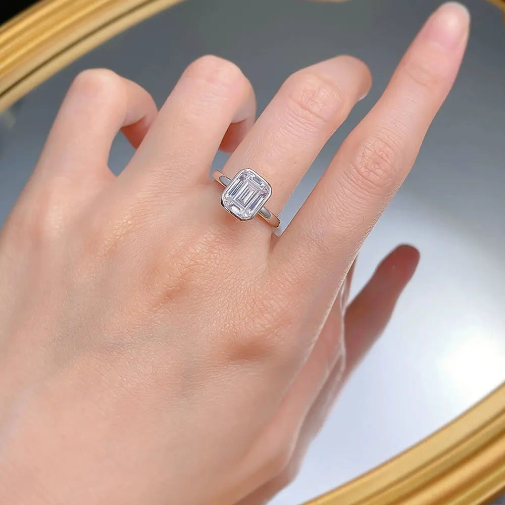 Emerald Cut Moissanite Solitaire Ring - D VVS1 S925 Silver 2ct