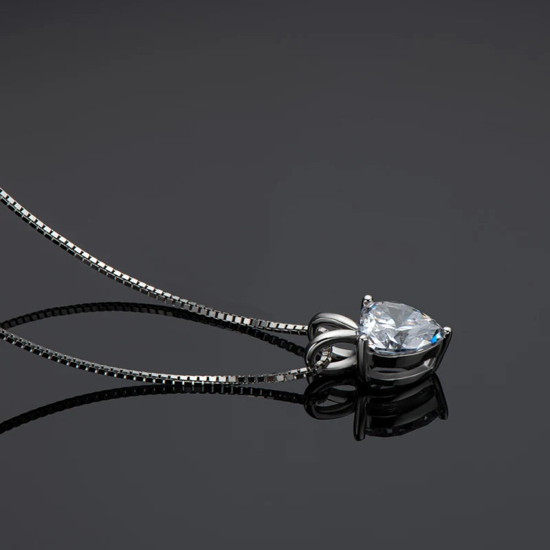 Moissanite Heart Pendant Necklace 2.0ct