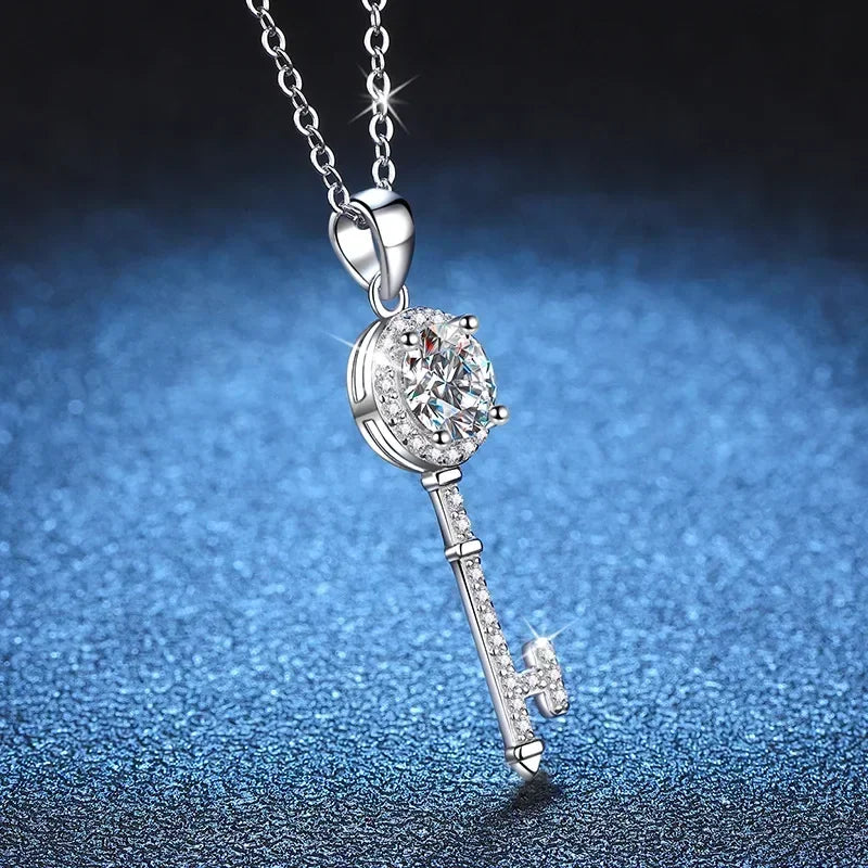 Genuine Moissanite 1 Carat D Color Necklace for Women Key Pendant Design Luxury S925 Sterling Silver Diamond Fashion Jewelry