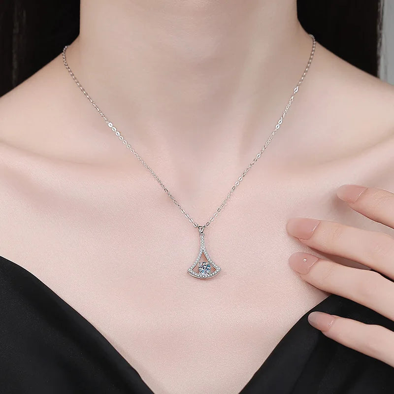 PT950 Skirt Pendant Necklace Korean Minimalist Collarbone Chain Light Luxury Moissanite Jewelry
