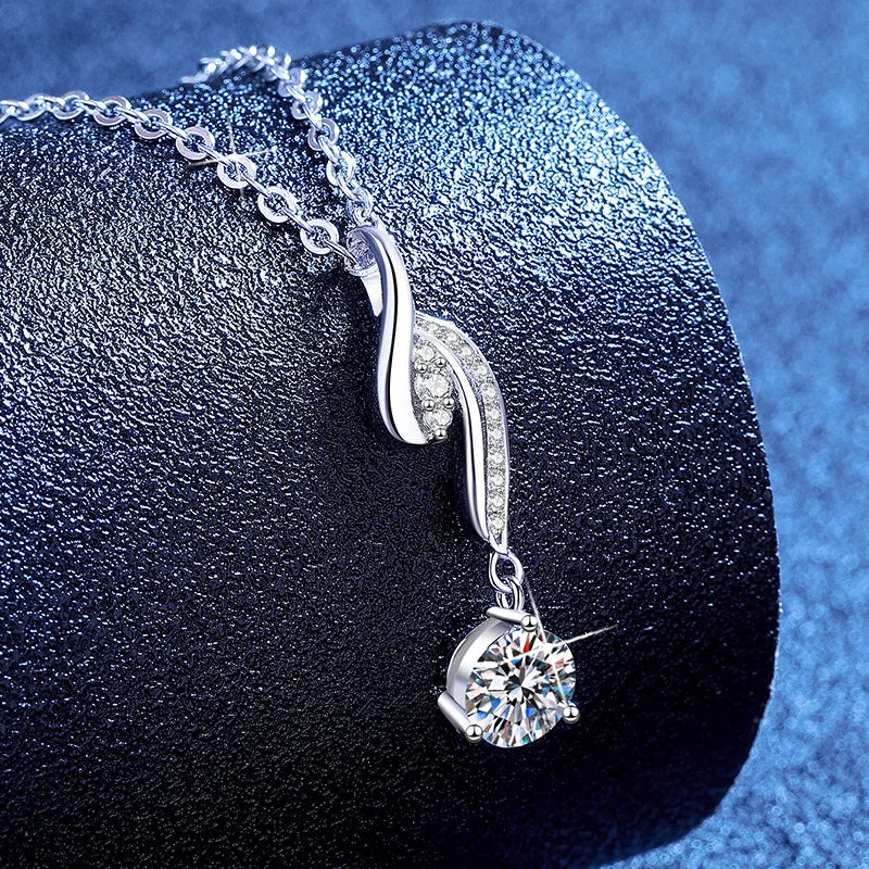 pt950 platinum moissanite diamond necklace pendant fashion light luxury simple design white gold
